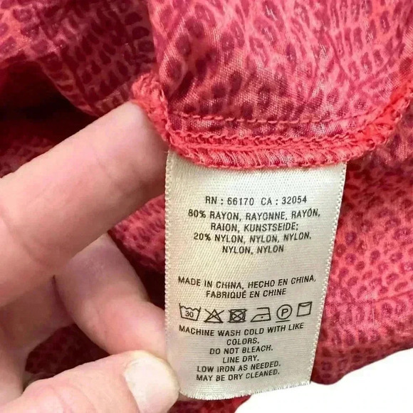 Maeve Mandalay Open Shoulder Blouse Size XS Pink Red Anthropologie - Picture 4 of 7